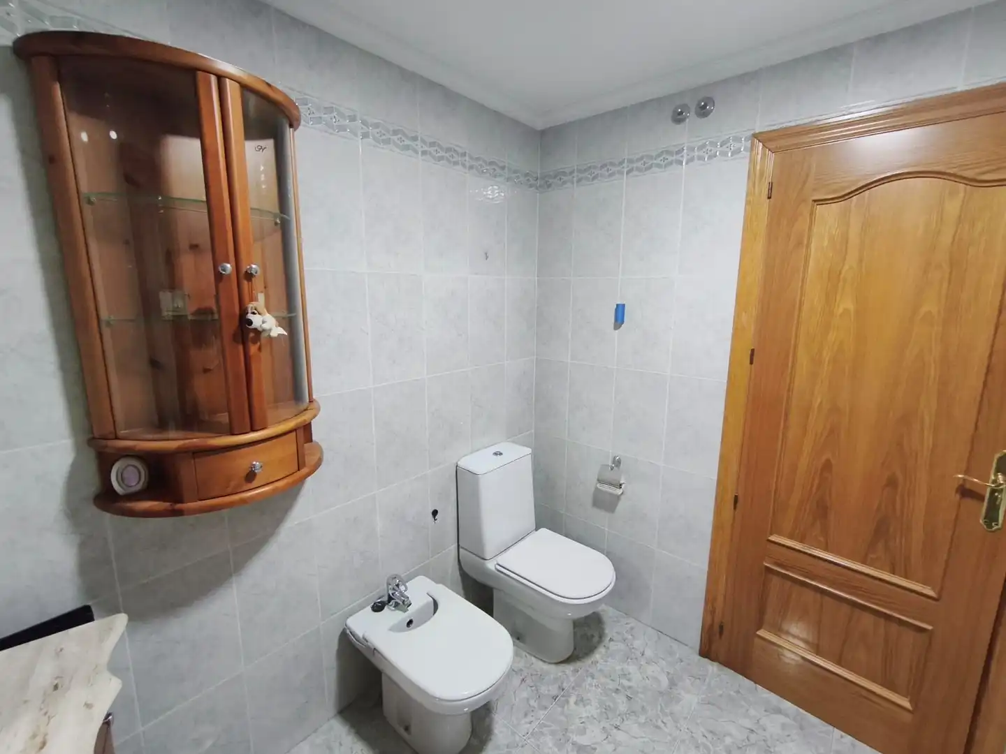 Badezimmer von Wohnung zur Miete in Albacete mit Klimaanlage, Heizung und Möbliert