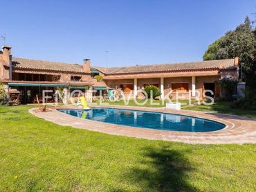 Villa avec balcon à vendre à Caldes de Montbui