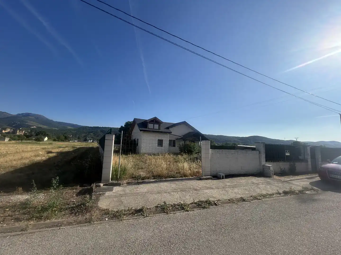 Casa o xalet en venda en Carracedelo amb Jardí privat, Piscina i Balcó