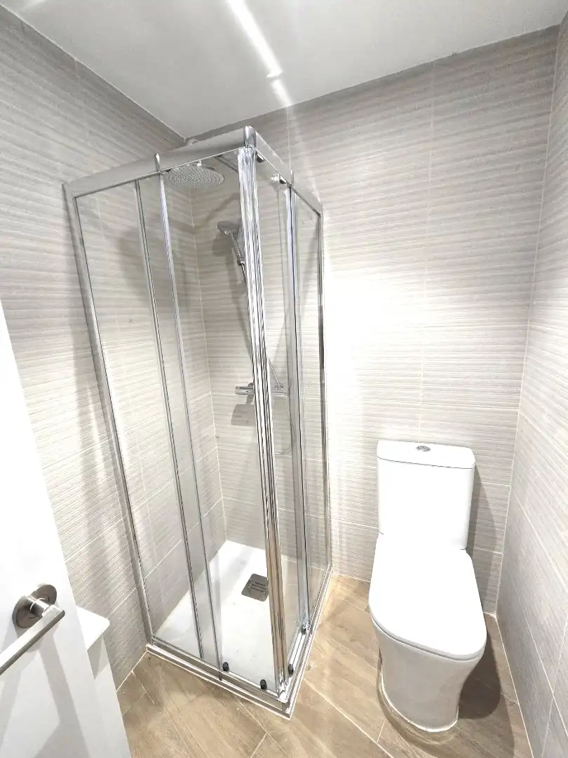 Bathroom of Flat for rent in Vigo 
