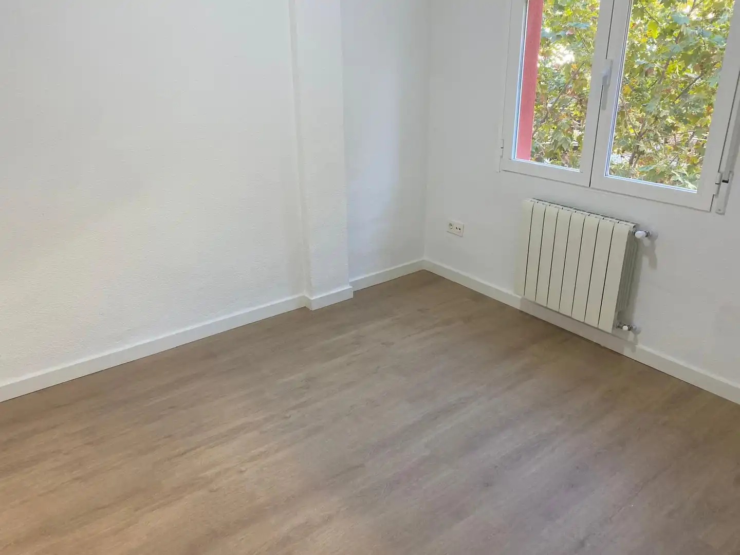 Bedroom of Flat for sale in El Perchel