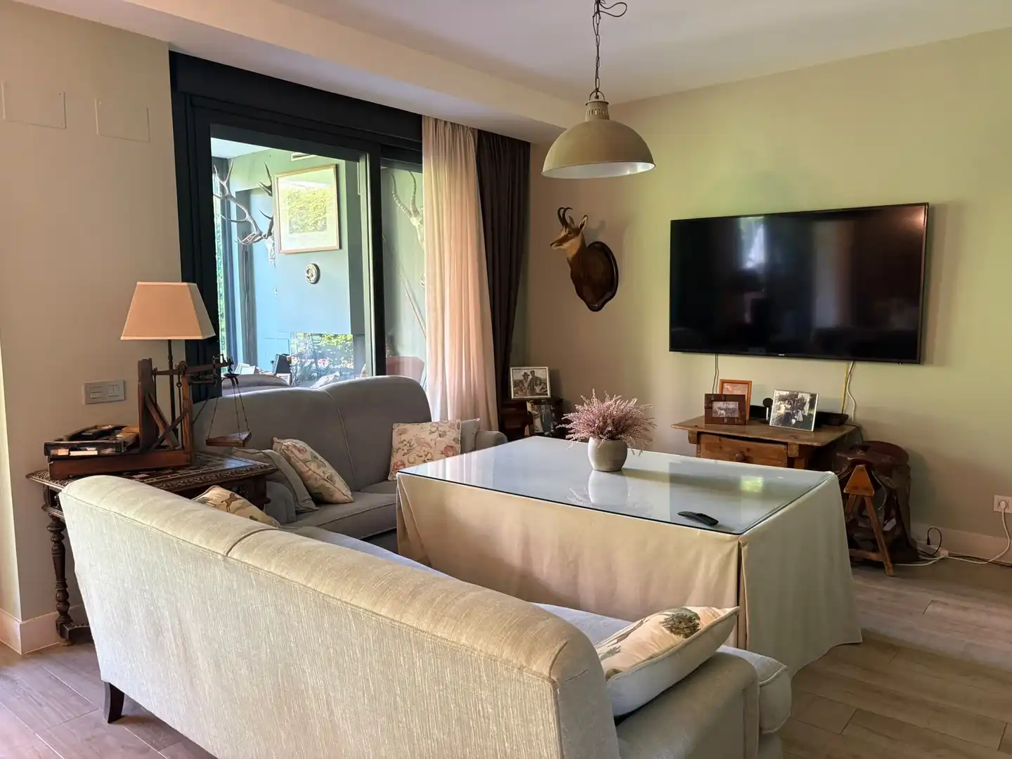 Sala de estar de Casa o chalet en venta en Madrid con Aire acondicionado, Calefacción y Trastero