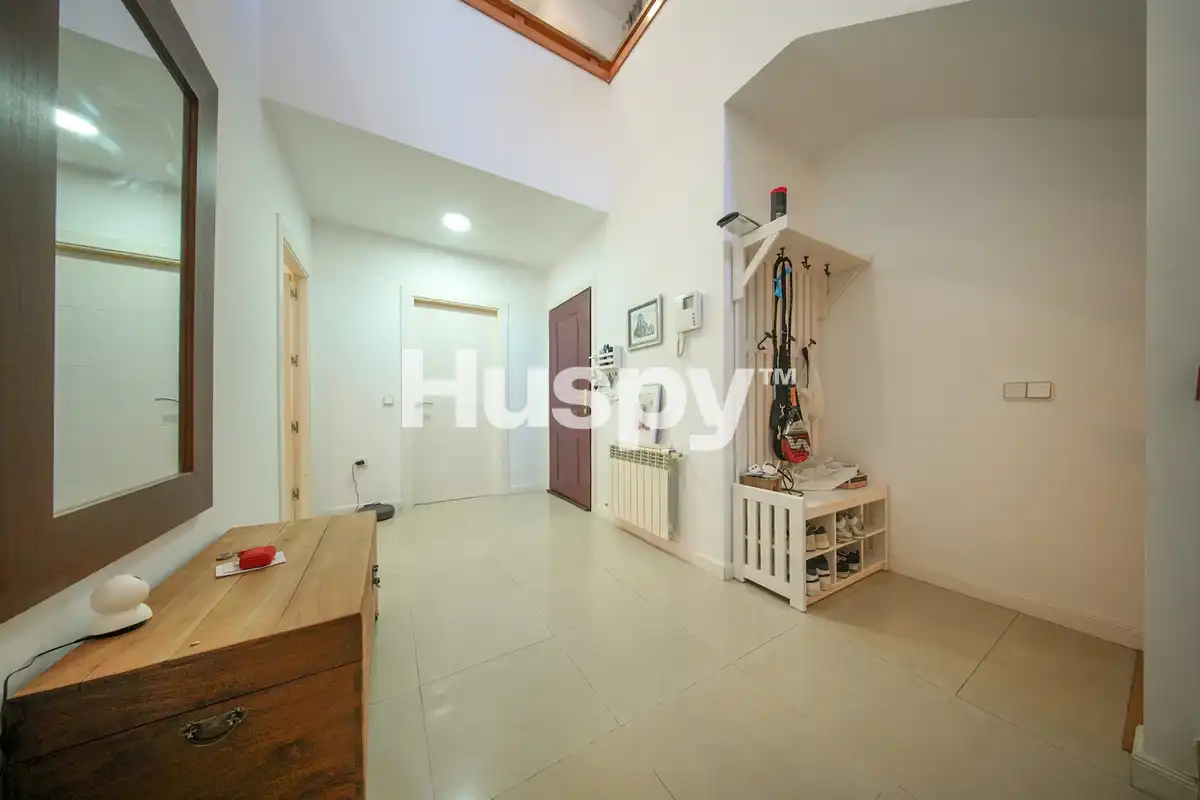 Chalet con piscina en venta en Dehesa – El Soto, imagen 3