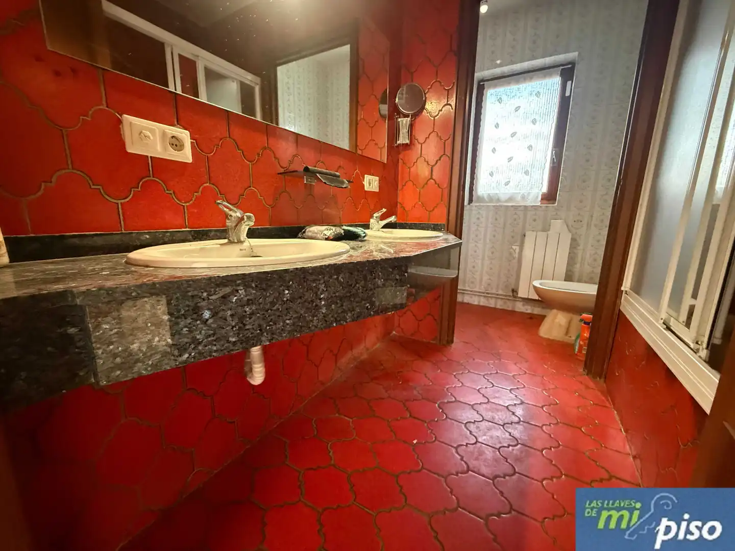 Baño de Casa o chalet en venta en Tudela de Duero con Calefacción, Jardín privado y Terraza