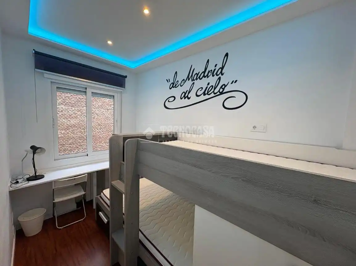 Habitación de Piso de alquiler en Madrid con Aire acondicionado, Calefacción y Amueblado