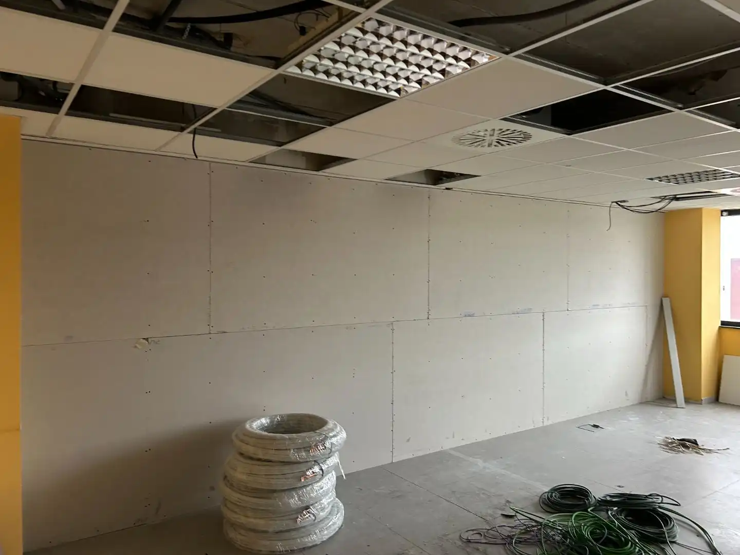 Office for rent in Orkoien  with Air Conditioner and Alarm