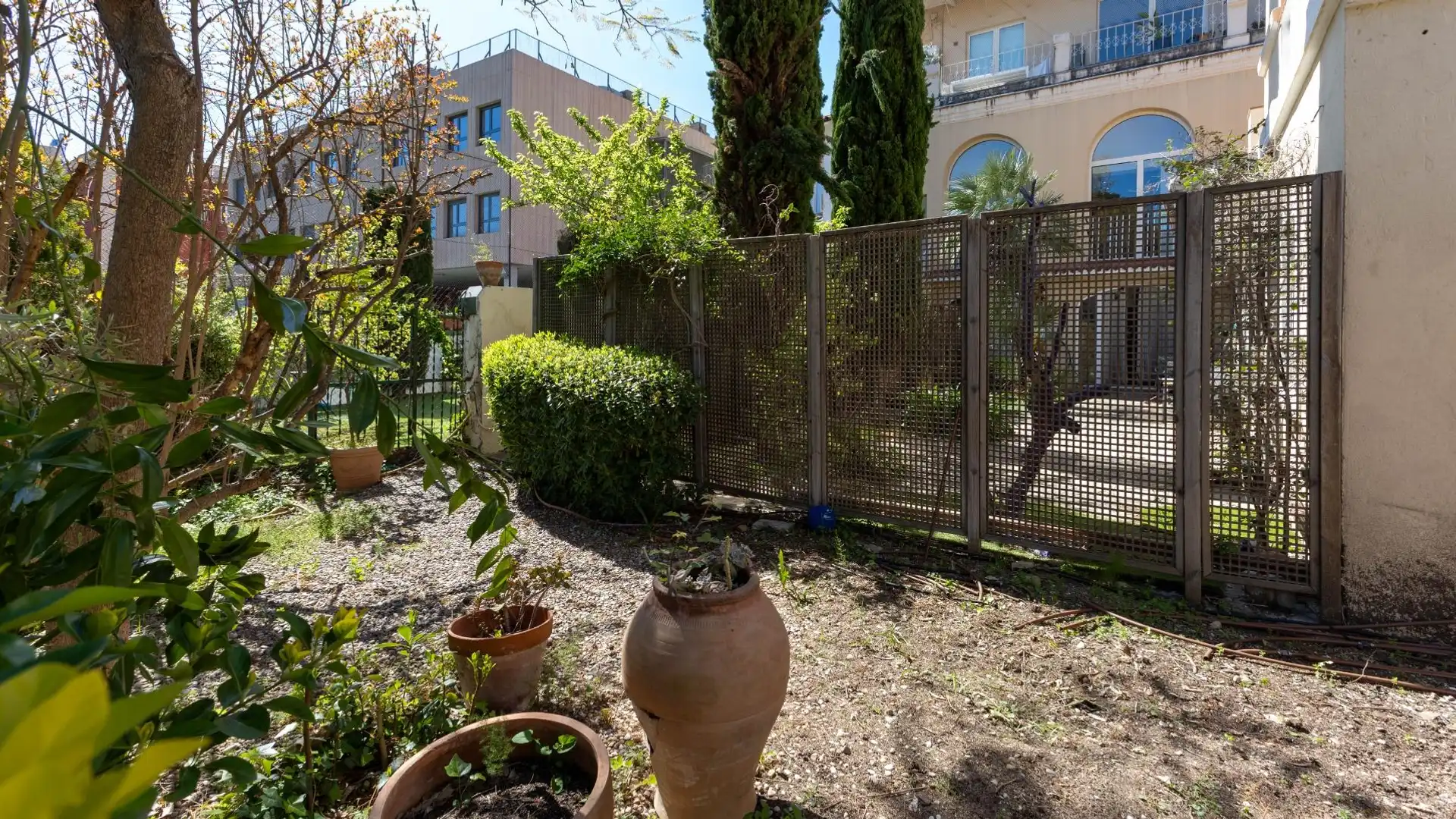 Jardín de Piso en venta en  Barcelona Capital con Parquet y Terraza