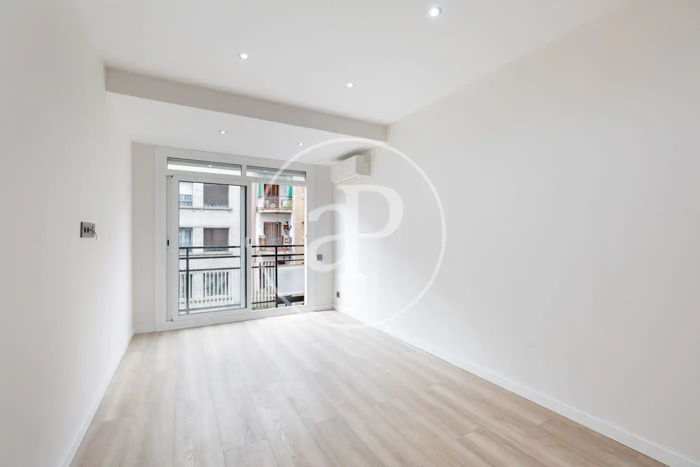 Appartement avec terrasse à vendre à Carrer de València, imagen 2