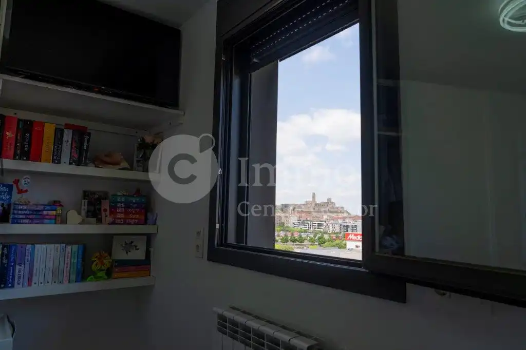 Habitación de Ático en venta en Lleida con Aire acondicionado, Calefacción y Parquet