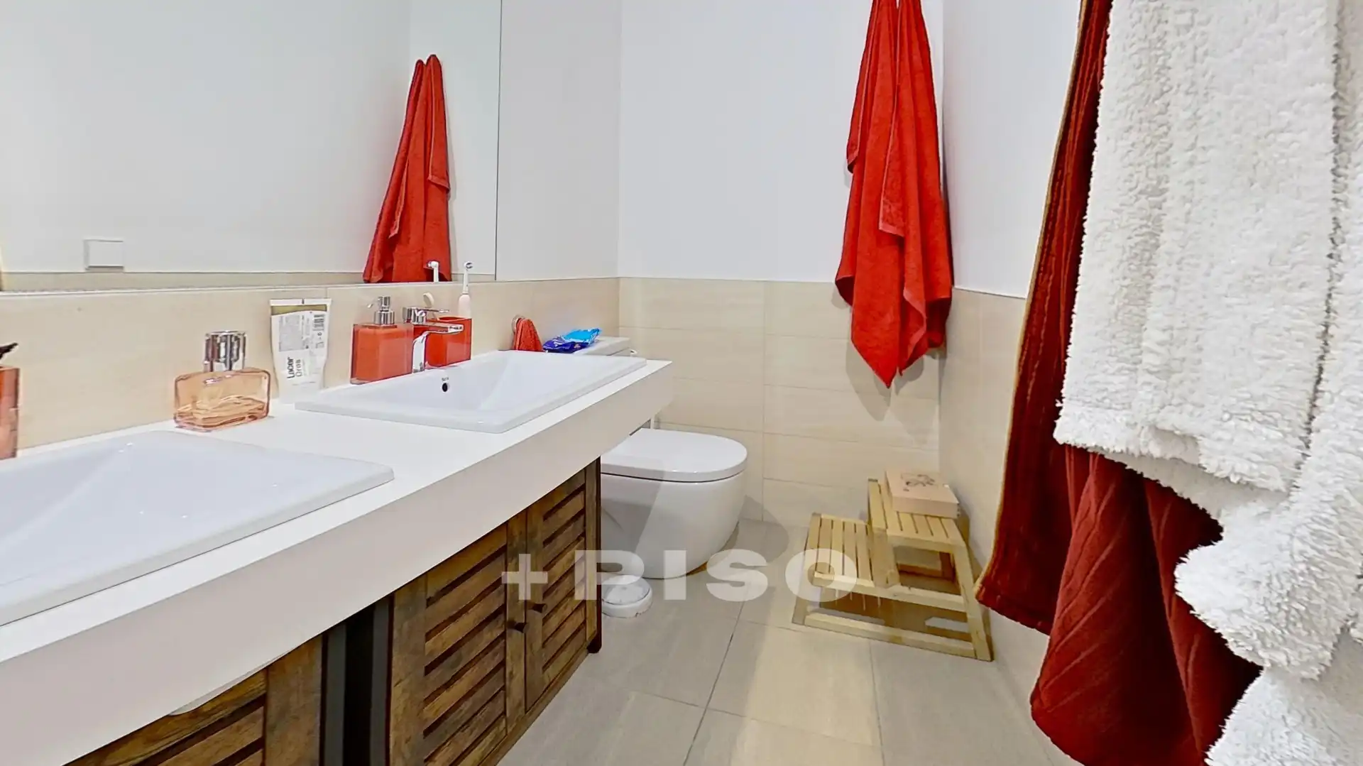 Bany de Pis en venda en Madrid amb Aire condicionat, Calefacció i Jardí privat