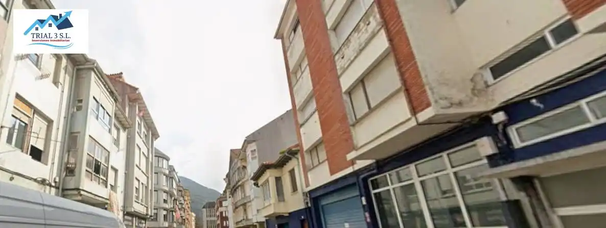 Vista exterior de Pis en venda en Santoña