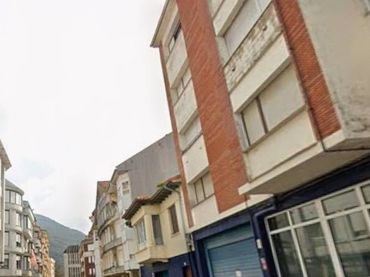 Piso en venta en Calle DUQUE SANTOÑA