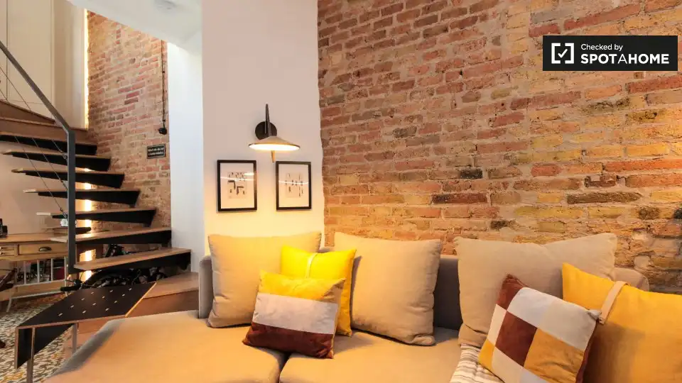 Flat with terrace to rent in Eixample, imagen 3