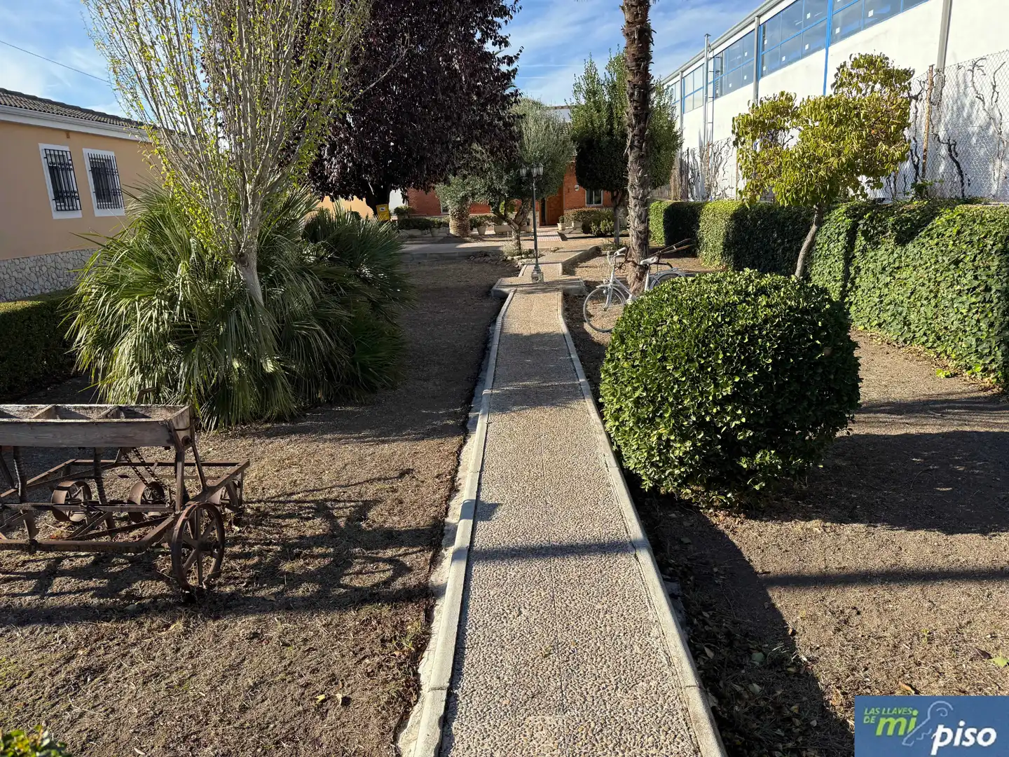 Vista exterior de Casa o chalet en venta en Valladolid con Calefacción, Jardín privado y Terraza