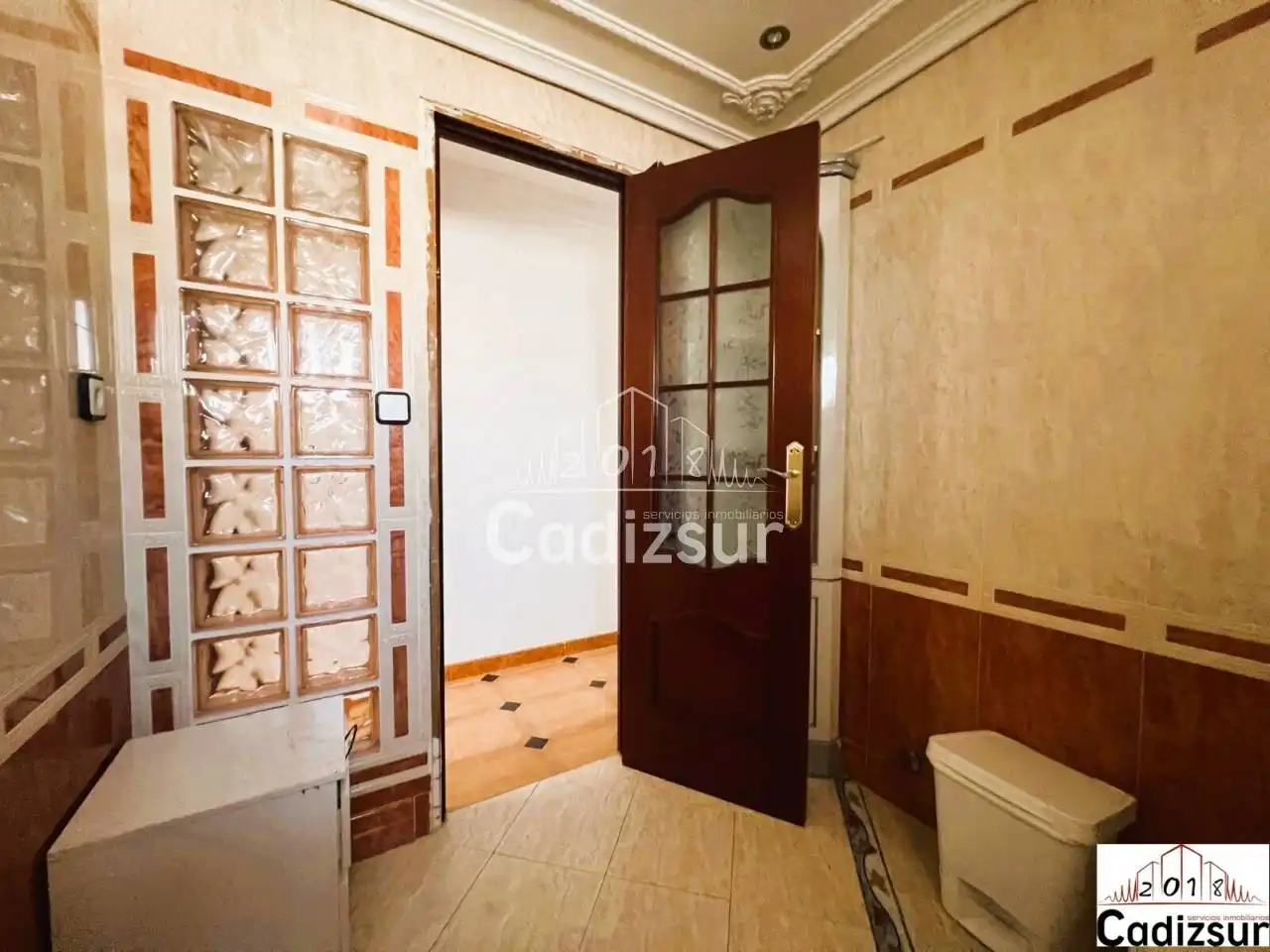 Piso en venta en Cádiz con Terraza