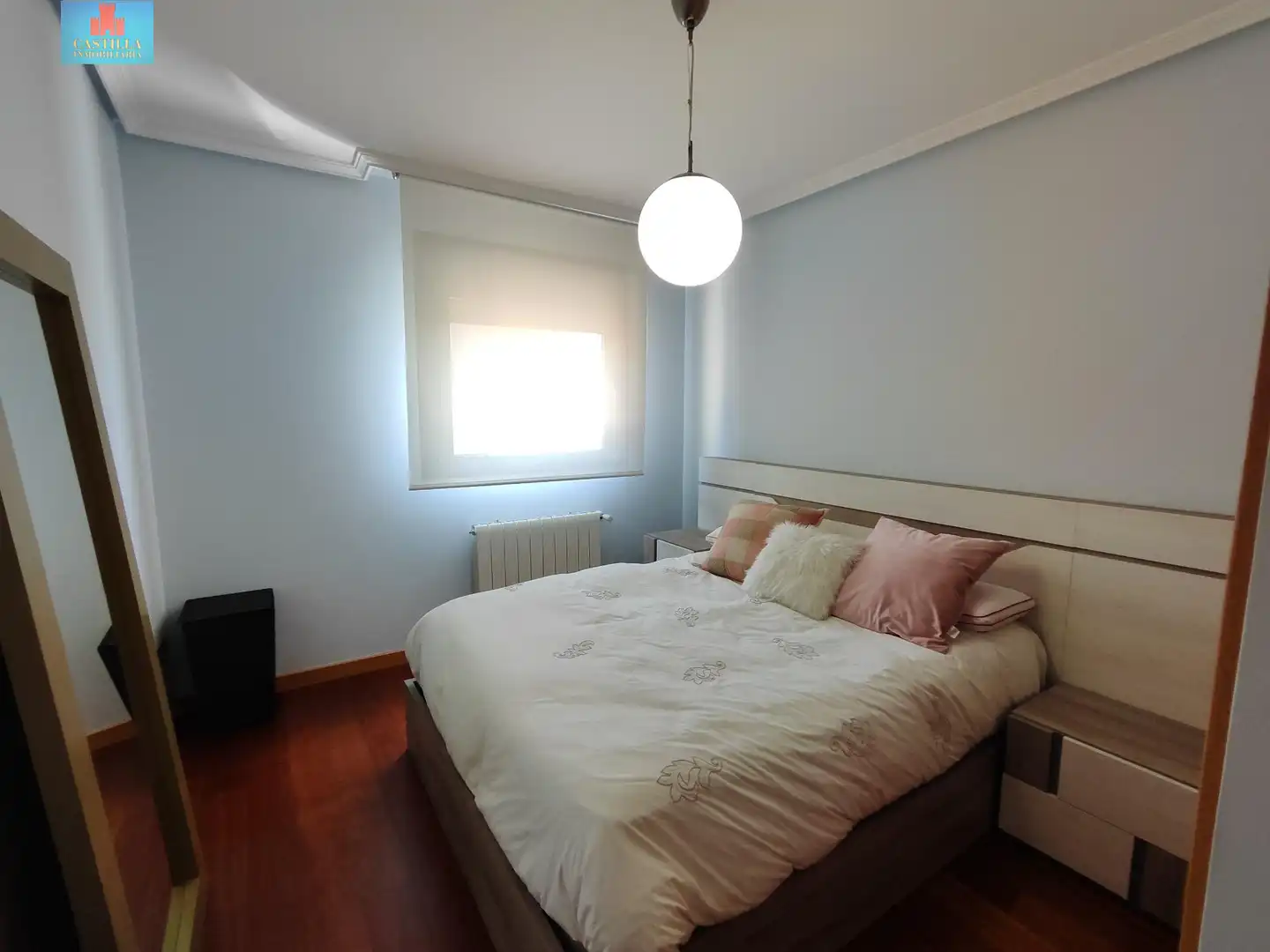 Habitación de Casa adosada en venta en Ávila con Calefacción, Jardín privado y Terraza