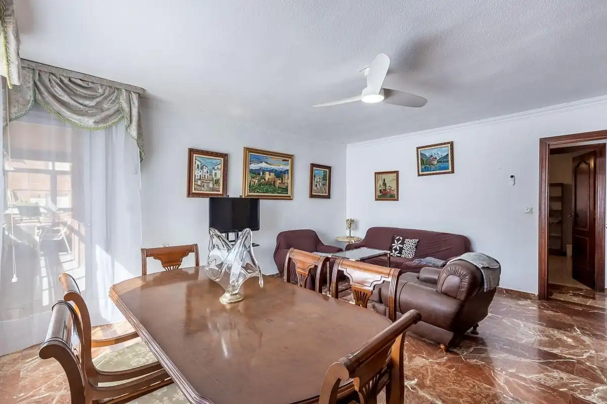 Flat with lift to rent in Calle CARDENAL PARRADO 7, imagen 4
