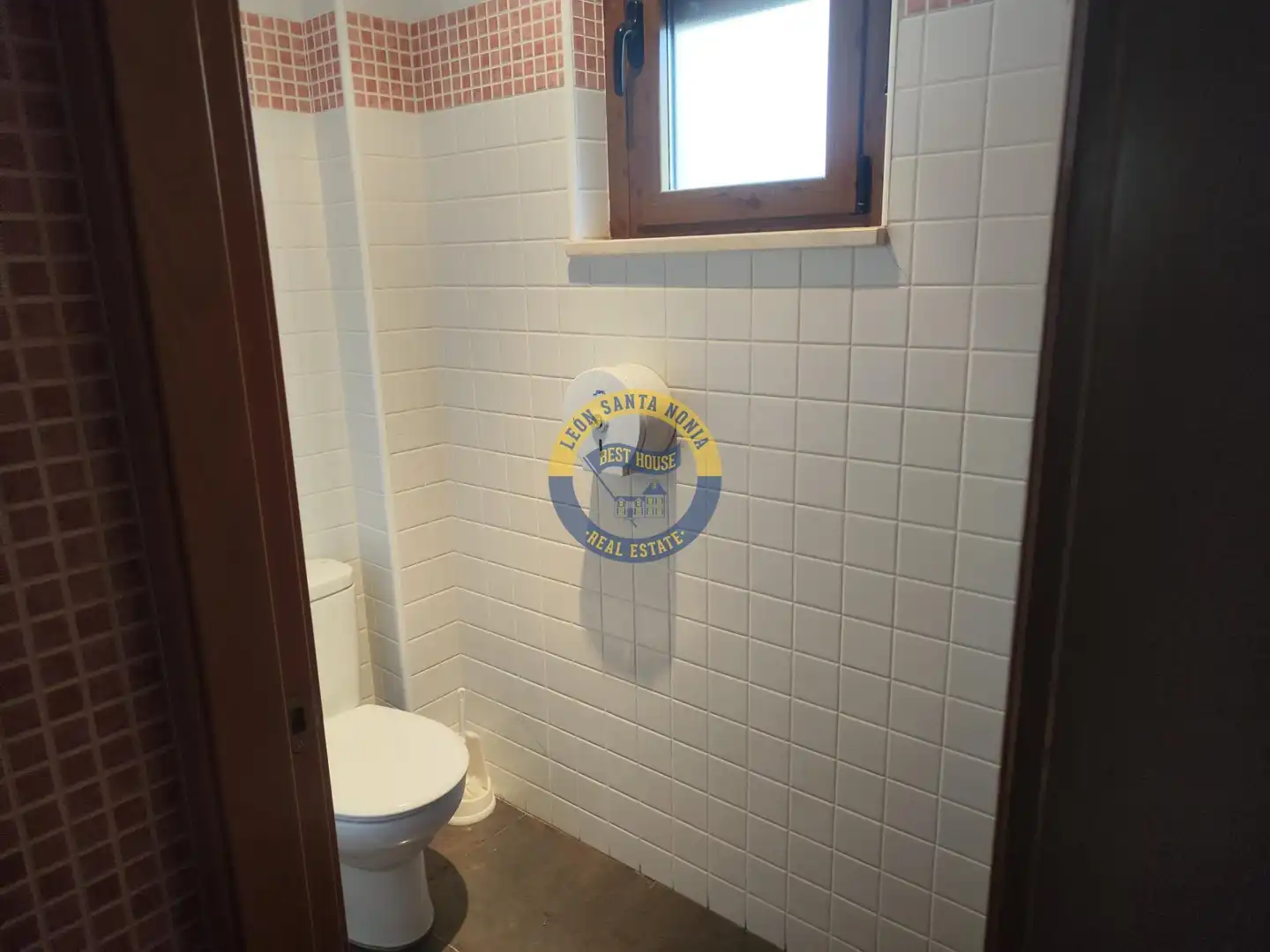 Local en venta en Villamañán