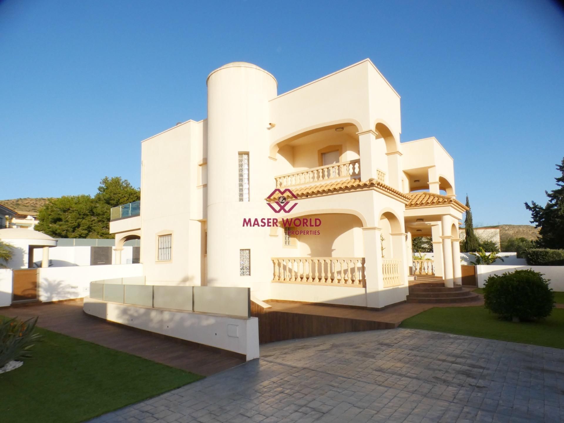 Vista exterior de Casa o xalet en venda en Cartagena amb Aire condicionat, Calefacció i Jardí privat