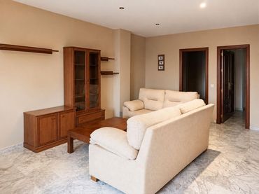 Appartamento con balcone in vendita a Centro