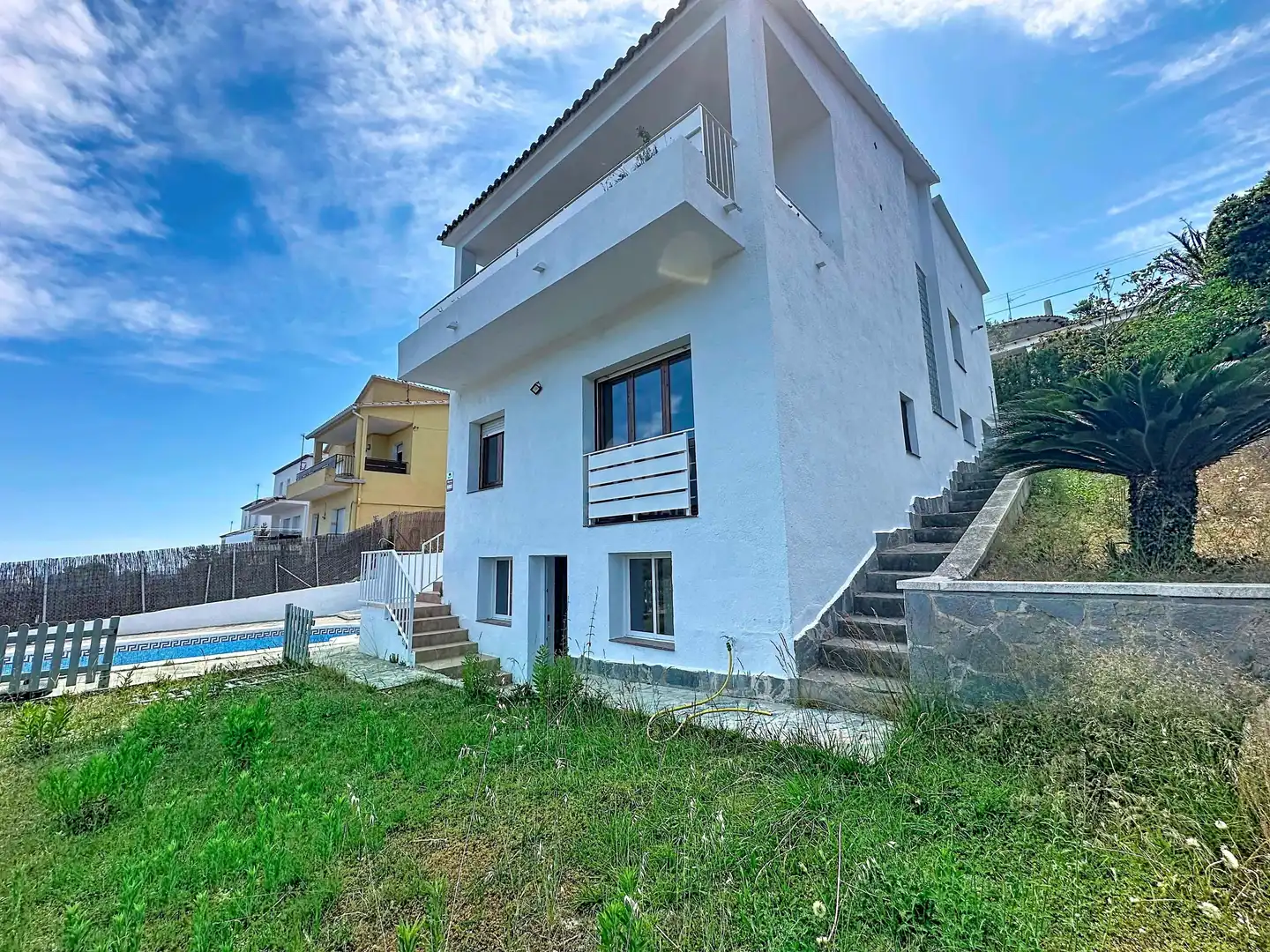 Exterior view of Houses for sale in El Vendrell  with Heating, Terrace and Swimming Pool
