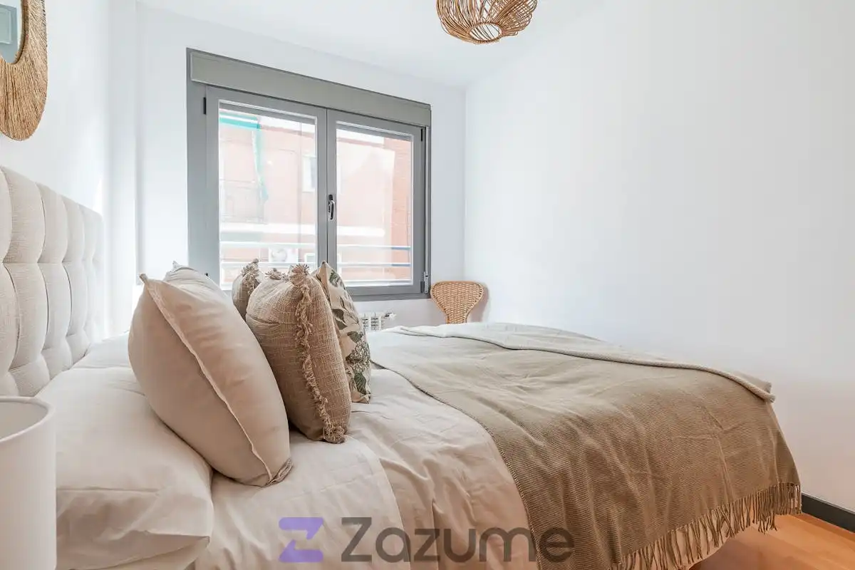 Flat for rent in C. del Divino Redentor, Valdeacederas