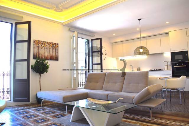 Piso en Alquiler en Ronda de la Universitat, 2 en Dreta de l'Eixample