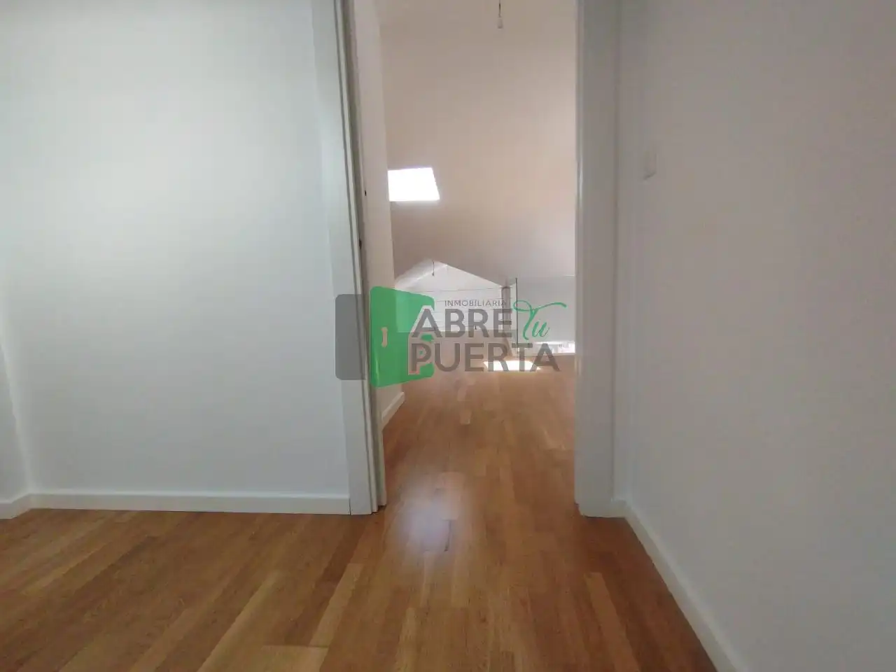 Maisonette zur Miete in Ourense Capital  mit Heizung, Abstellraum und Balkon