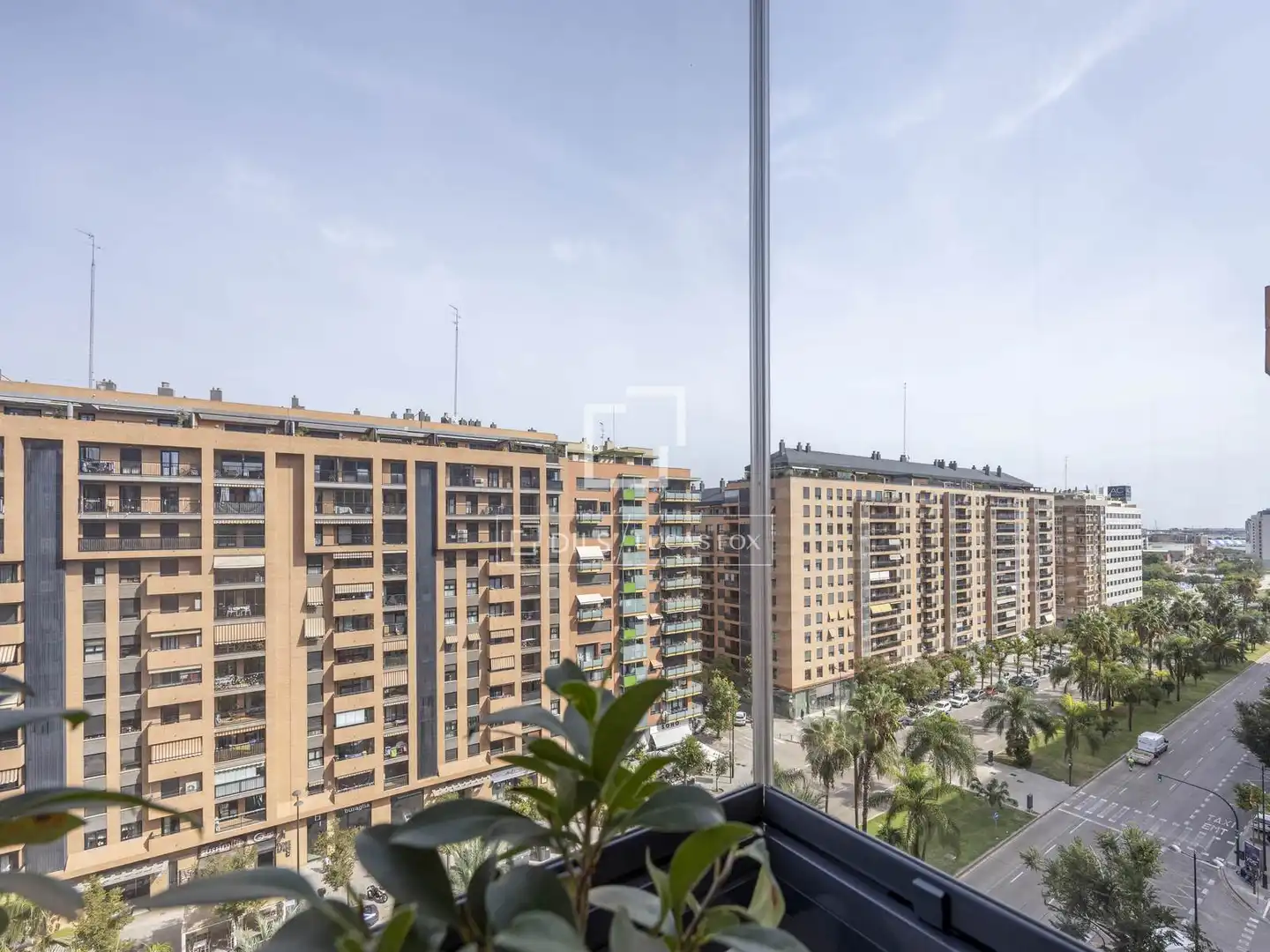Außenansicht von Wohnung zum Verkauf in Valencia mit Klimaanlage, Heizung und Privatgarten