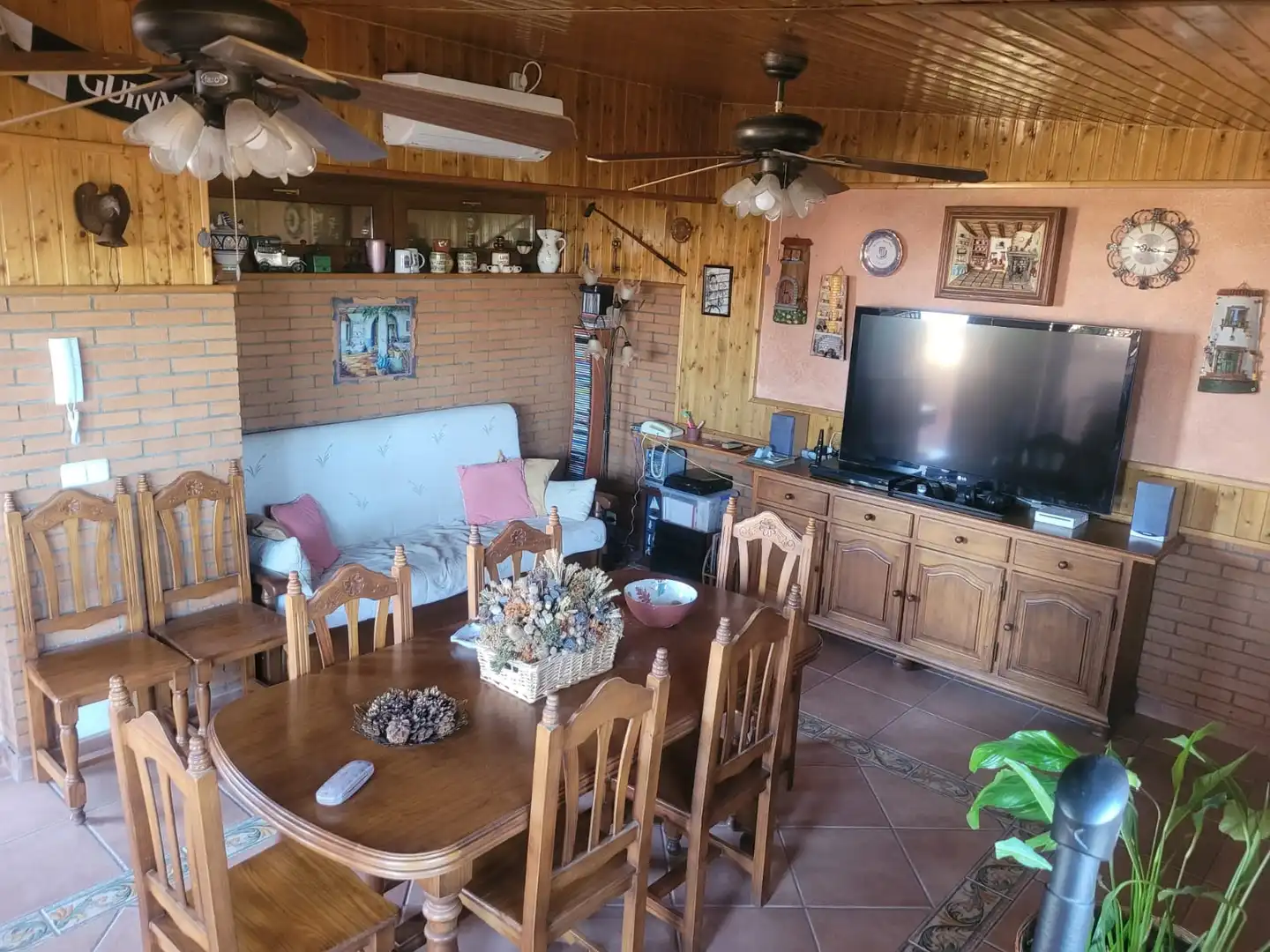 Wohnzimmer von Dachboden zum Verkauf in Madrid mit Heizung, Privatgarten und Parkett