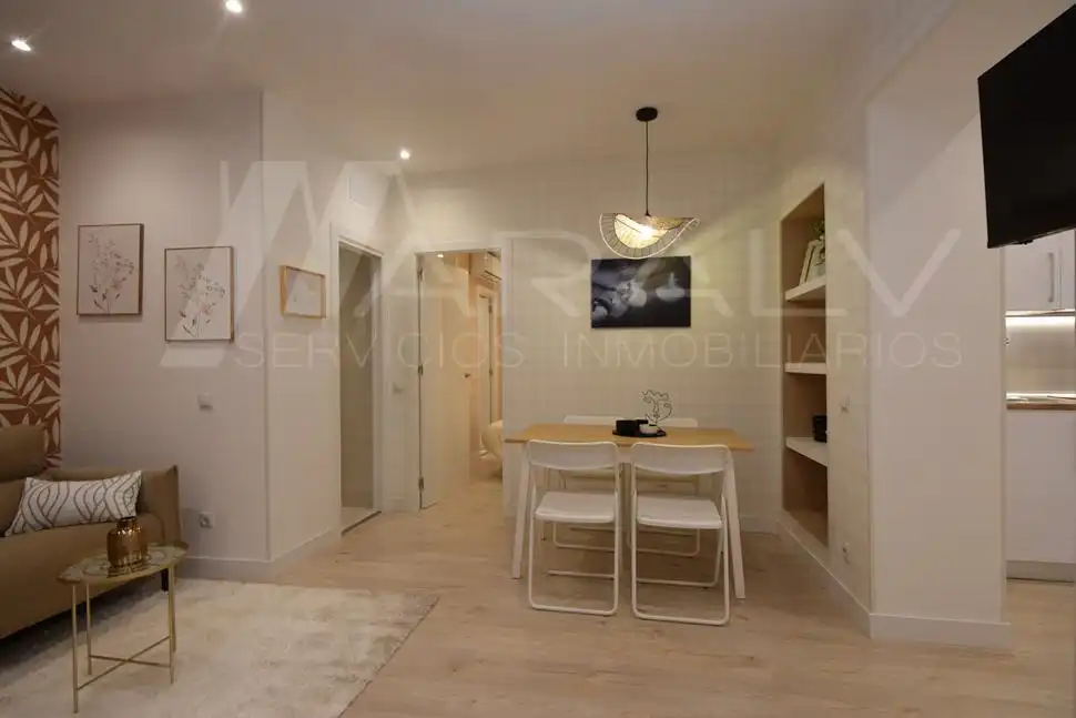 Apartament amb ascensor en venda a Calle de los Relatores, imagen 3