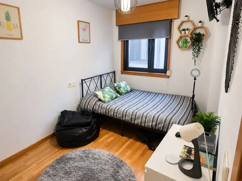 Habitación de Piso de alquiler en Ares con Jardín privado, Parquet y Terraza