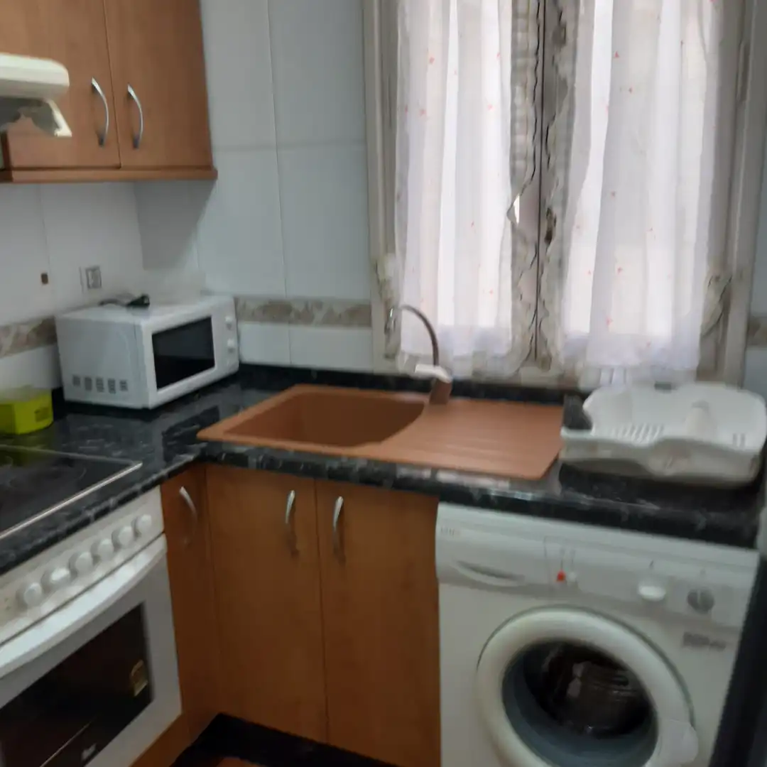 Cocina de Apartamento de alquiler en Teruel con Calefacción, Amueblado y Horno