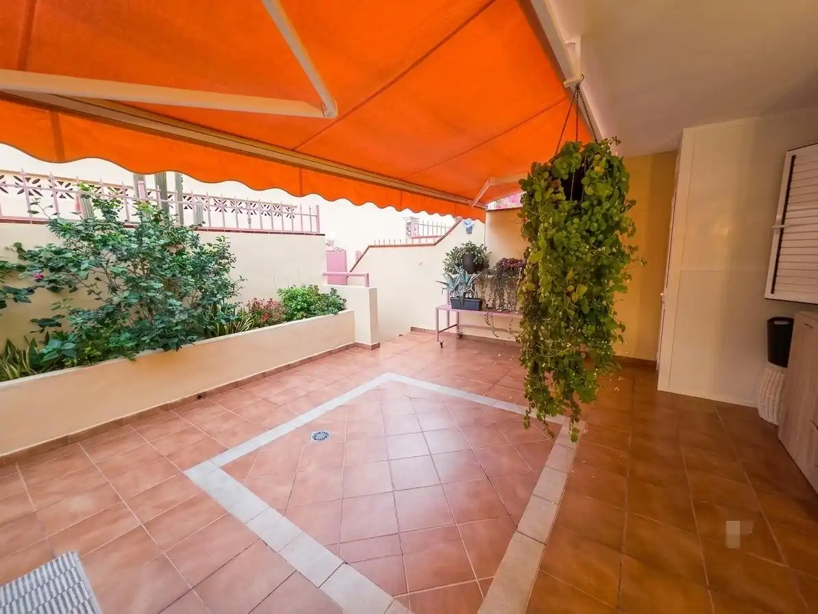 Terraza de Casa adosada en venta en Adeje con Aire acondicionado, Jardín privado y Terraza