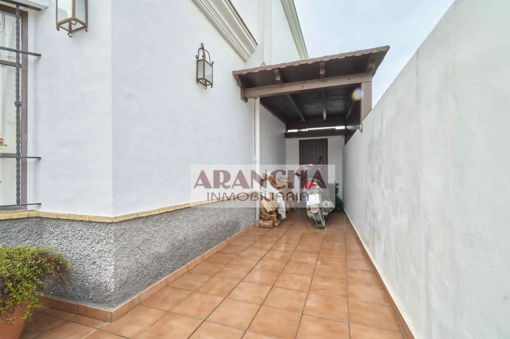 Exterior view of Houses for sale in Chipiona  with Air Conditioner, Terrace and Storage room