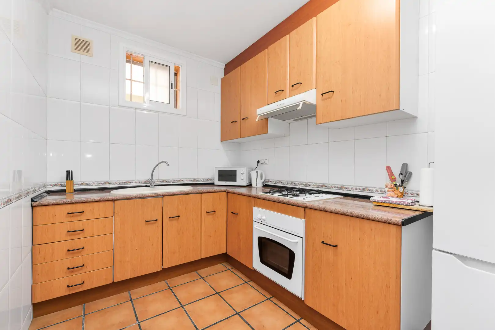 Cuina de Casa o xalet en venda en Castellet i la Gornal amb Jardí privat, Terrassa i Moblat