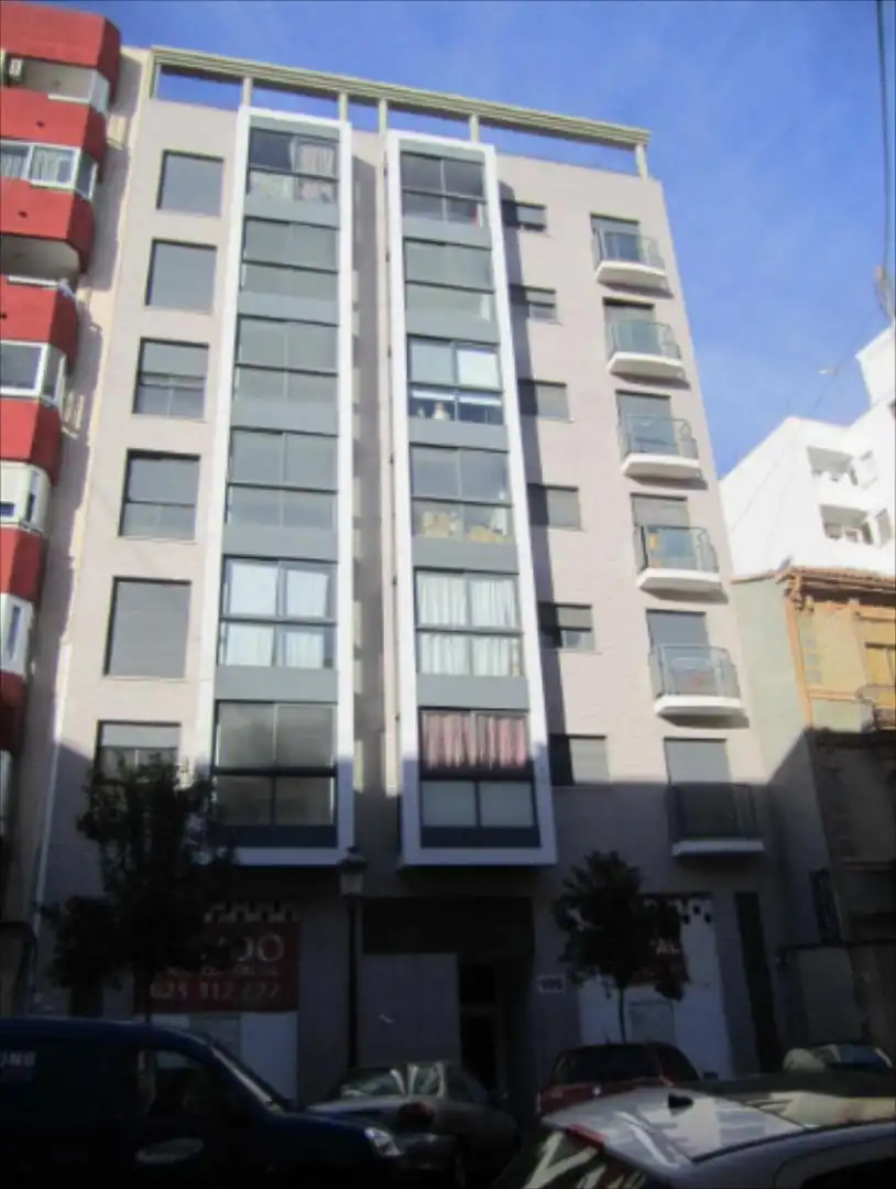 Vista exterior de Local de lloguer en Valencia