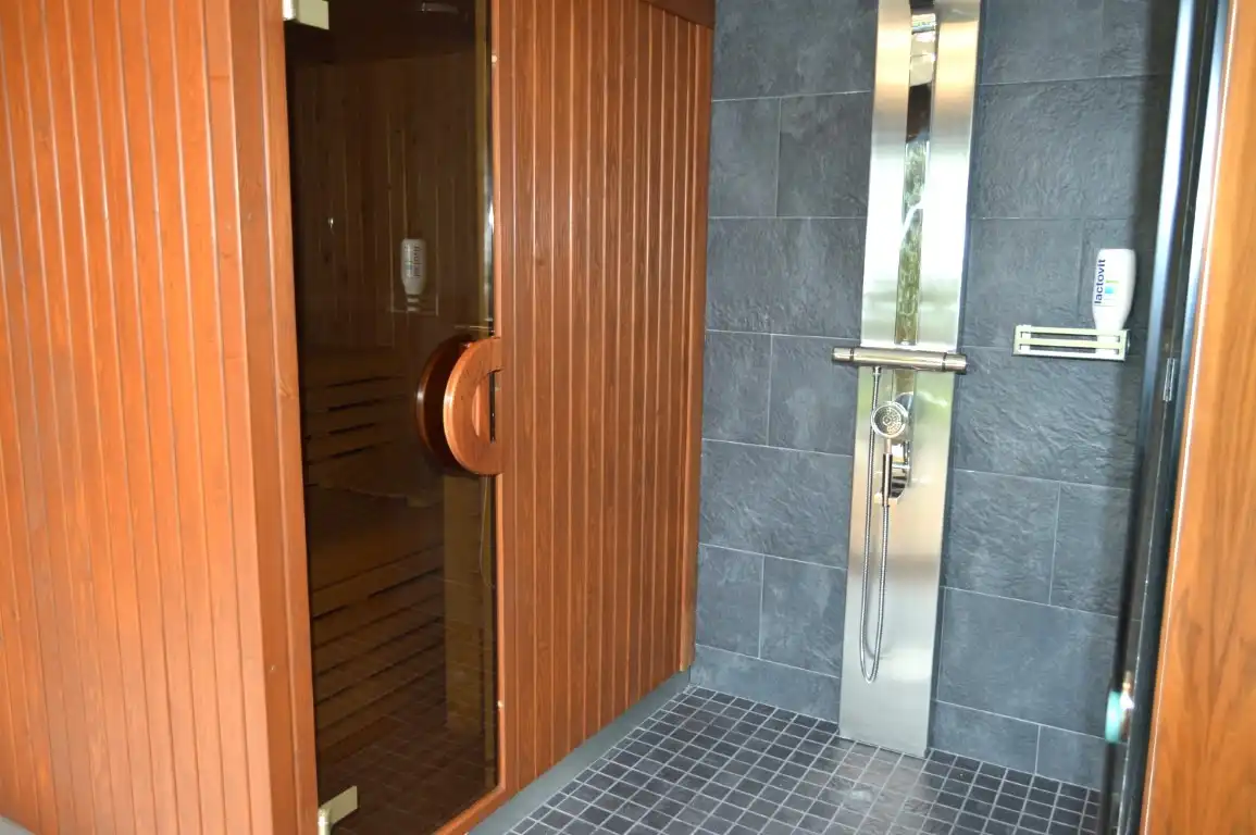 Baño de Casa o chalet de alquiler en Prullans con Jardín privado, Parquet y Terraza