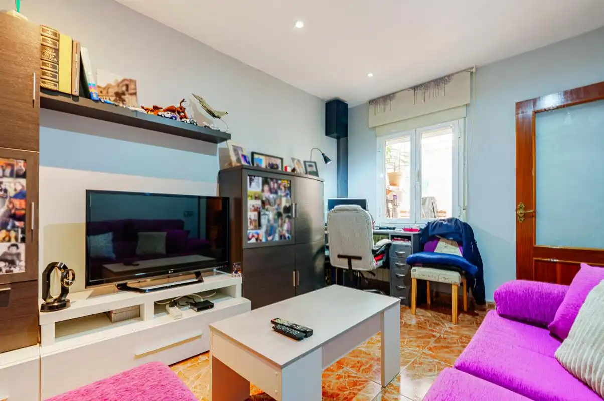Sala d'estar de Dúplex en venda en Getafe amb Calefacció, Jardí privat i Terrassa