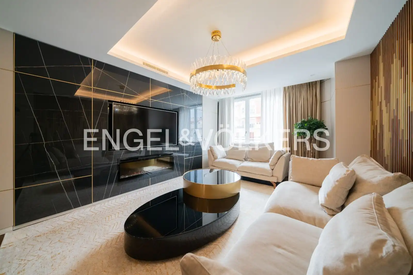 Living room of Flat for rent in Madrid  with Air Conditioner, Heating and Swimming Pool