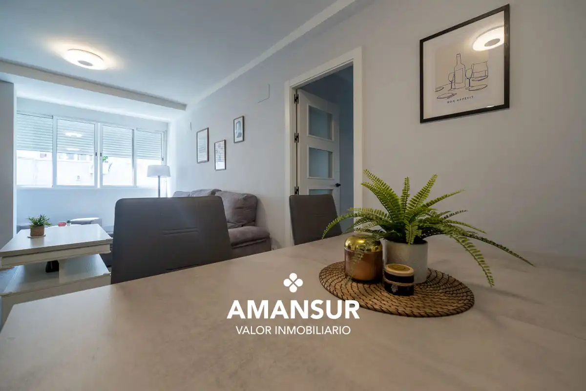 Flat for sale in Plaza Dulcinea, Nuevo Parque - Los Rosales - Tráfico Pesado