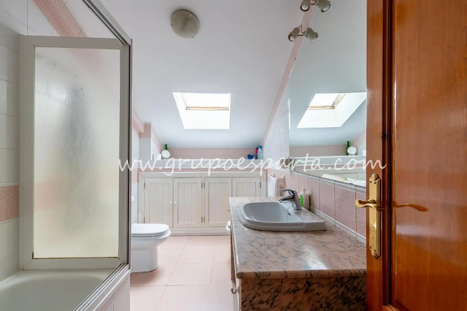 Houses for sale in Calle Don Juan, 44, Santa Clara