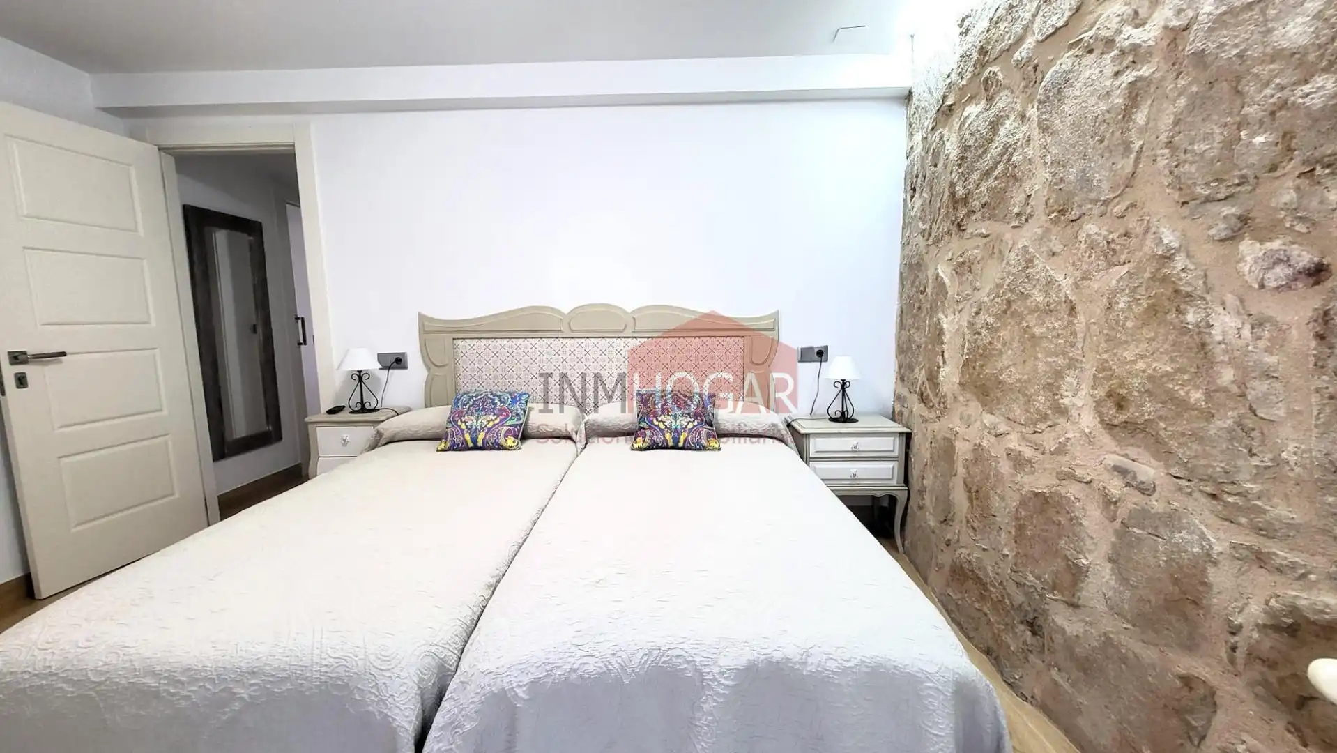 Habitación de Piso en venta en Ávila con Calefacción, Trastero y Balcón