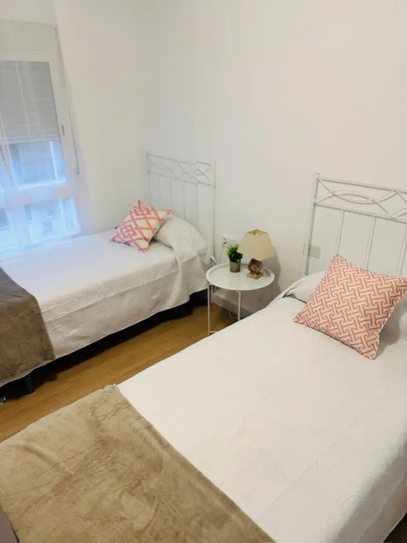 Bedroom of Flat for rent in Castellón de la Plana / Castelló de la Plana  with Furnished, Washing machine and TV