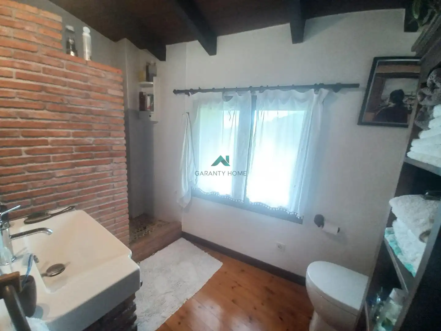 Casa adosada en venta en Voto con Calefacción, Jardín privado y Terraza