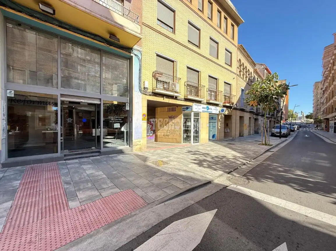 Local comercial de lloguer a Calle Sixto Celorrio, imagen 4