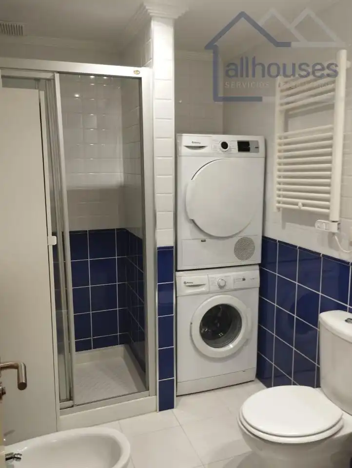 Bany de Apartament en venda en O Rosal   amb Calefacció i Balcó