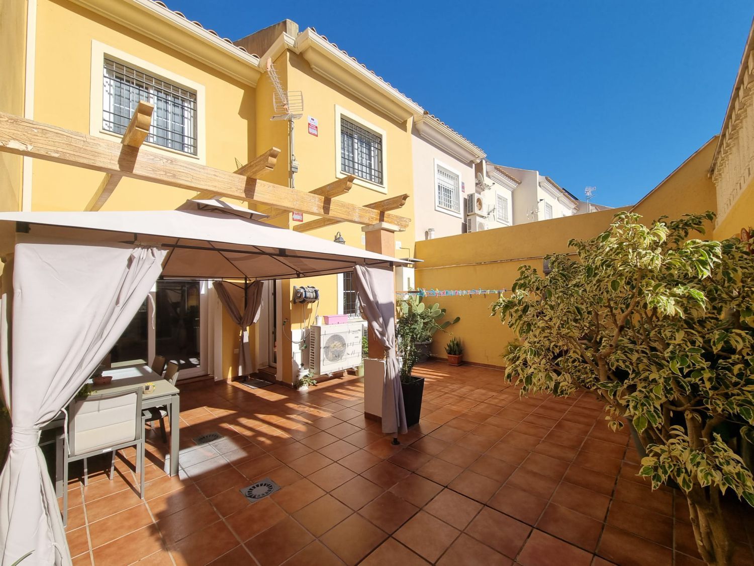 Jardí de Casa o xalet en venda en Málaga Capital amb Aire condicionat, Terrassa i Traster