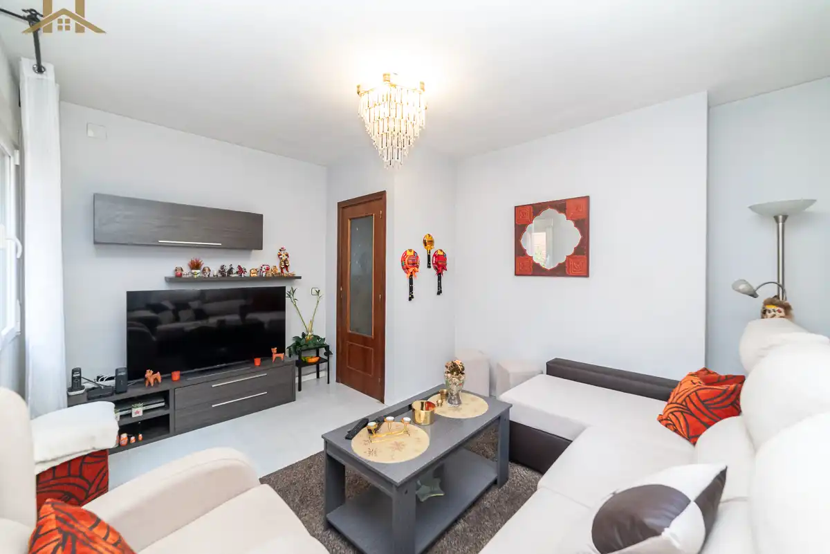 Sala d'estar de Casa o xalet en venda en Móstoles amb Aire condicionat, Calefacció i Jardí privat