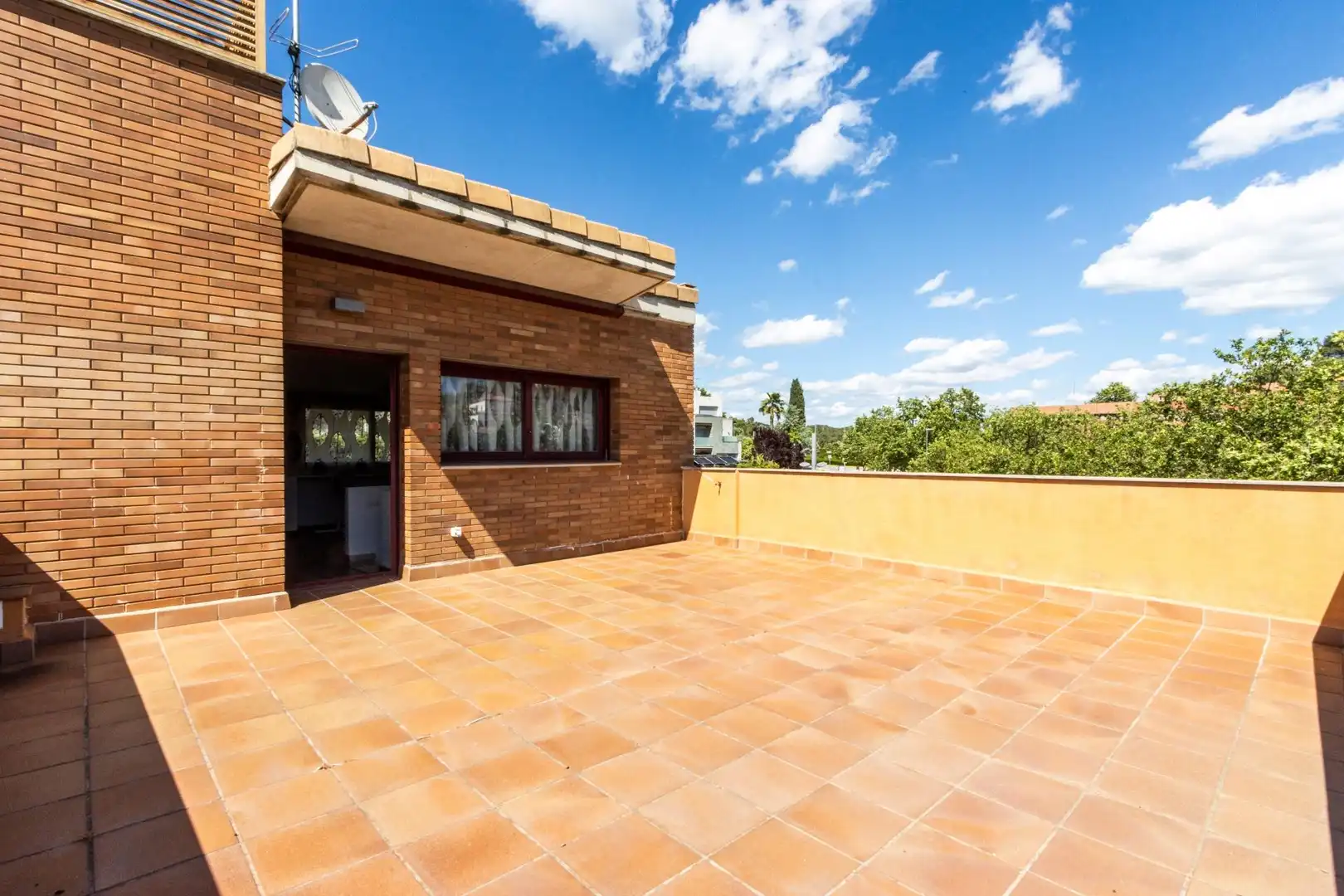Terrassa de Casa adosada en venda en Castellar del Vallès amb Aire condicionat, Calefacció i Jardí privat